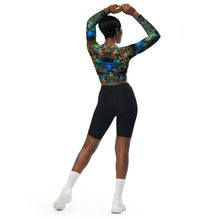 Megaloptera Long Sleeve Crop Top