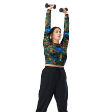 Megaloptera Long Sleeve Crop Top