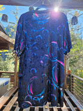 Bubble Control Velvet T-Shirt (1 Small left)