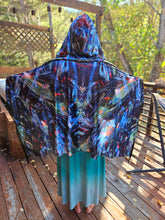 Suwampee Velvet Hooded Pashmina