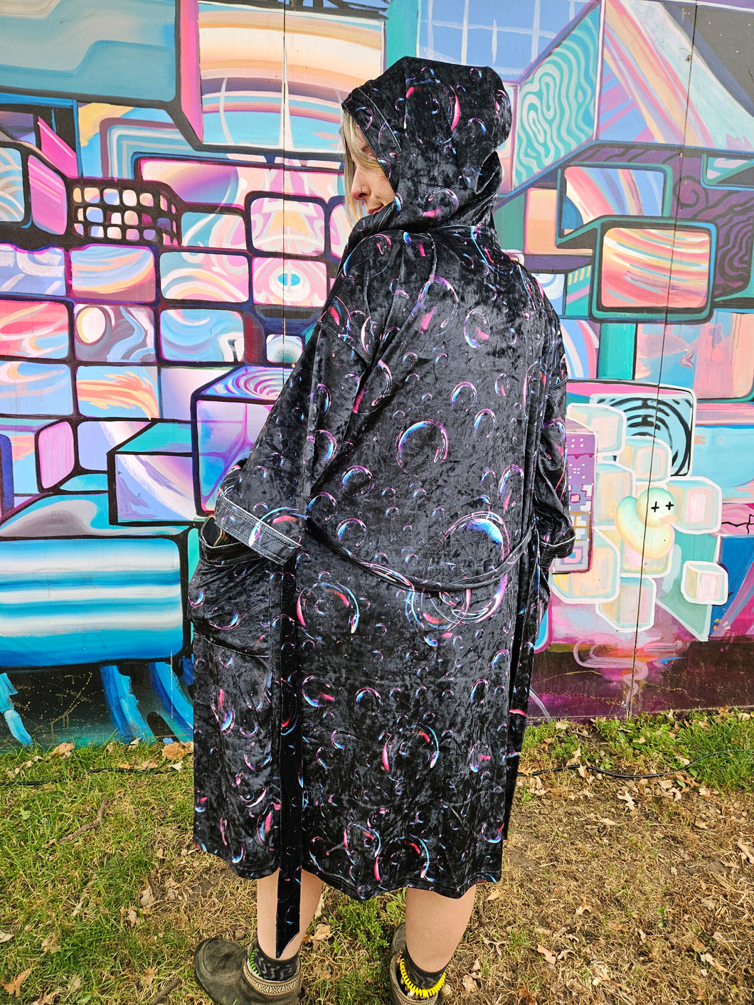 Ground Score x Singer Bubble Control Velvet Hooded Robe