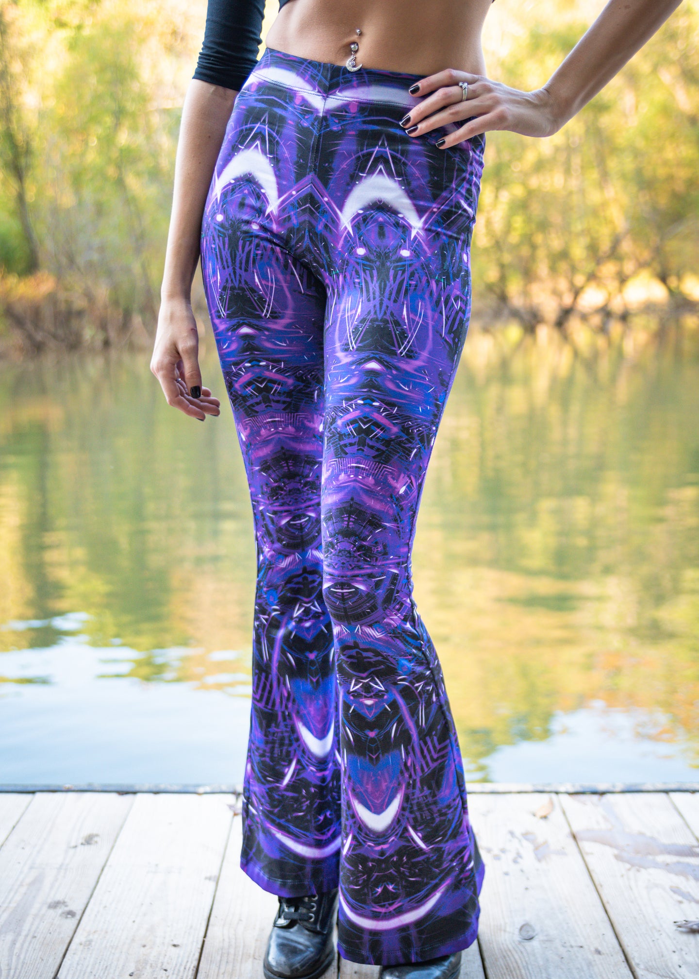 PURPLE PORTAL BELL LEGGINGS