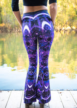 PURPLE PORTAL BELL LEGGINGS